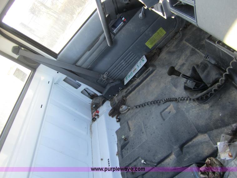 image for item B9046 1995 Chevrolet TopKick cab