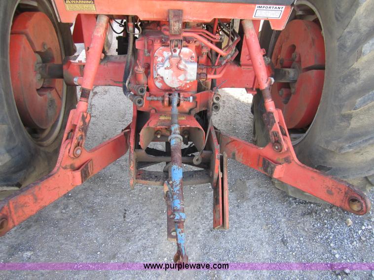 image for item C5234 1978 Case 1070 tractor