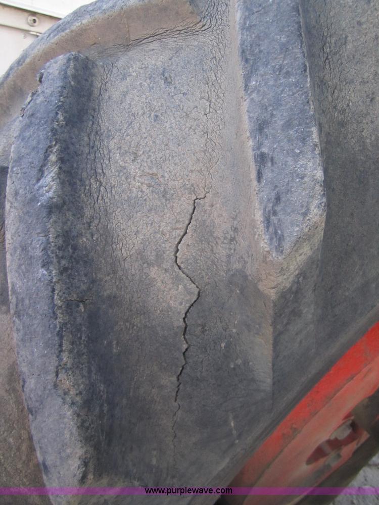 image for item C5234 1978 Case 1070 tractor