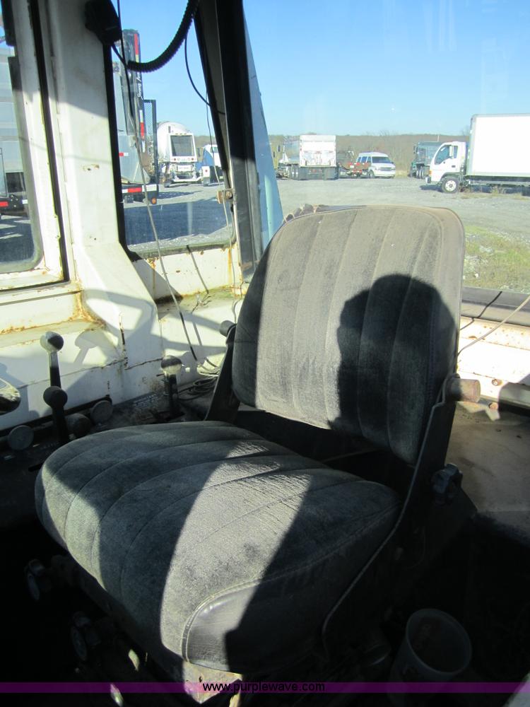 image for item C5234 1978 Case 1070 tractor