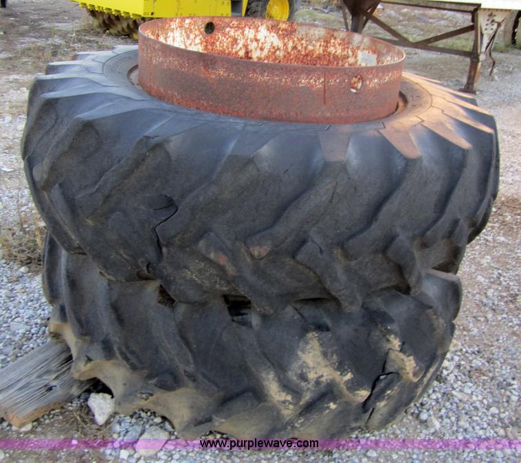 image for item C5234 1978 Case 1070 tractor