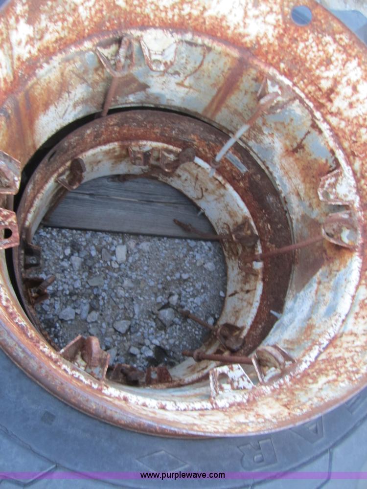 image for item C5234 1978 Case 1070 tractor