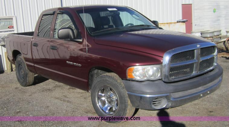 image for item C5236 2002 Dodge Ram 1500 quad cab pickup