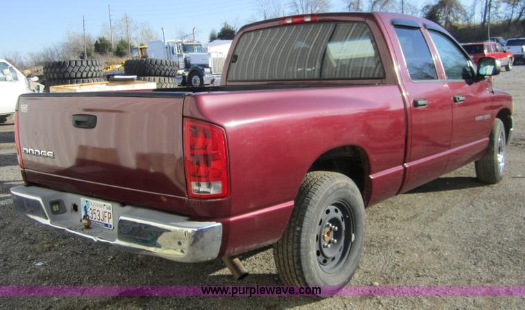 image for item C5236 2002 Dodge Ram 1500 quad cab pickup