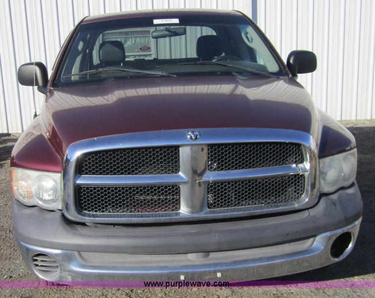 image for item C5236 2002 Dodge Ram 1500 quad cab pickup