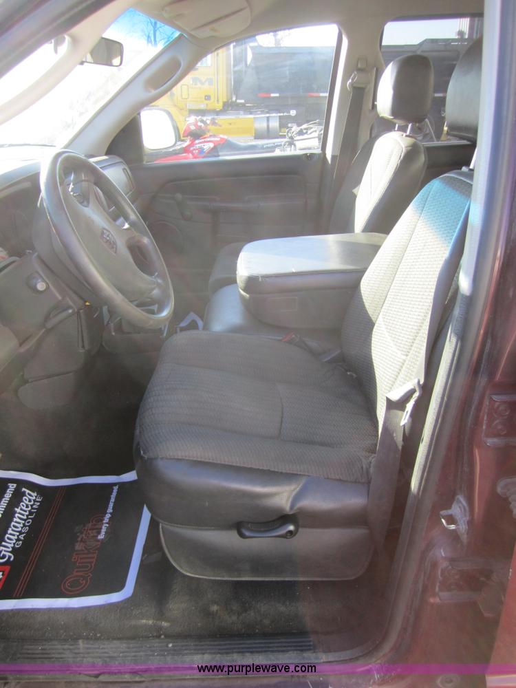 image for item C5236 2002 Dodge Ram 1500 quad cab pickup