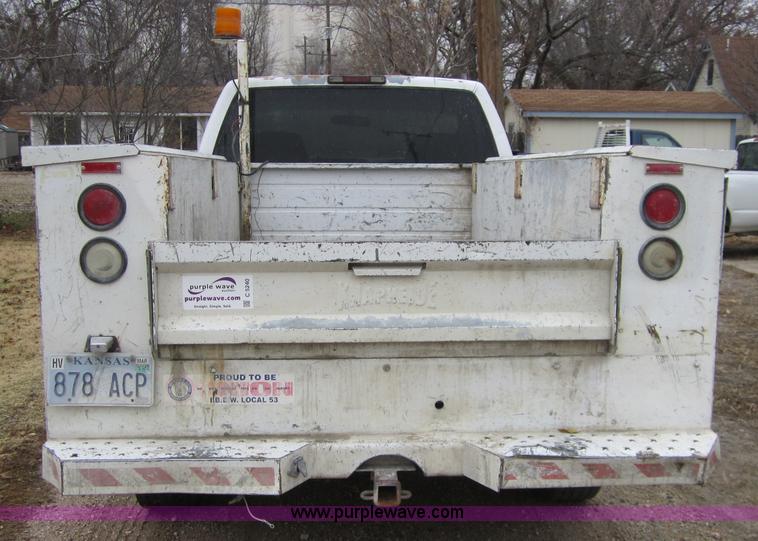 image for item C5240 2000 Chevrolet 3500 pickup truck