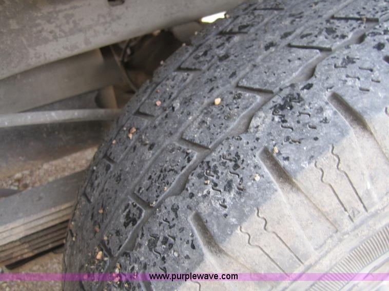 image for item C5240 2000 Chevrolet 3500 pickup truck