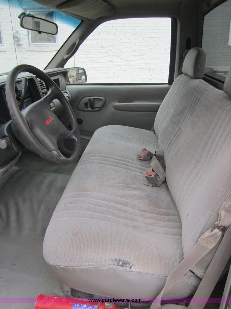 image for item C5240 2000 Chevrolet 3500 pickup truck