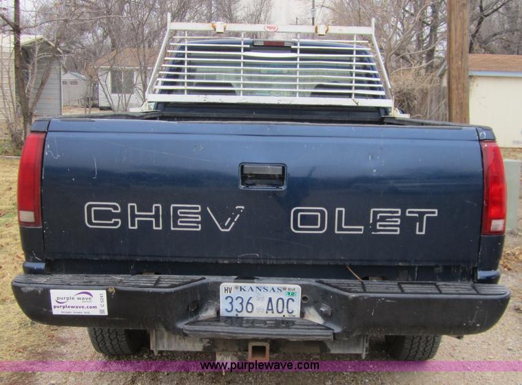 image for item C5241 1999 Chevrolet 2500 pickup truck