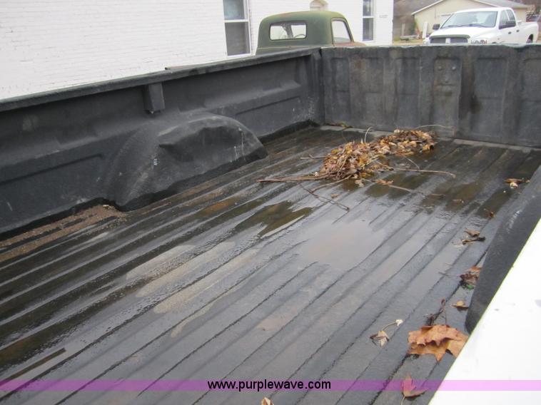 image for item C5241 1999 Chevrolet 2500 pickup truck