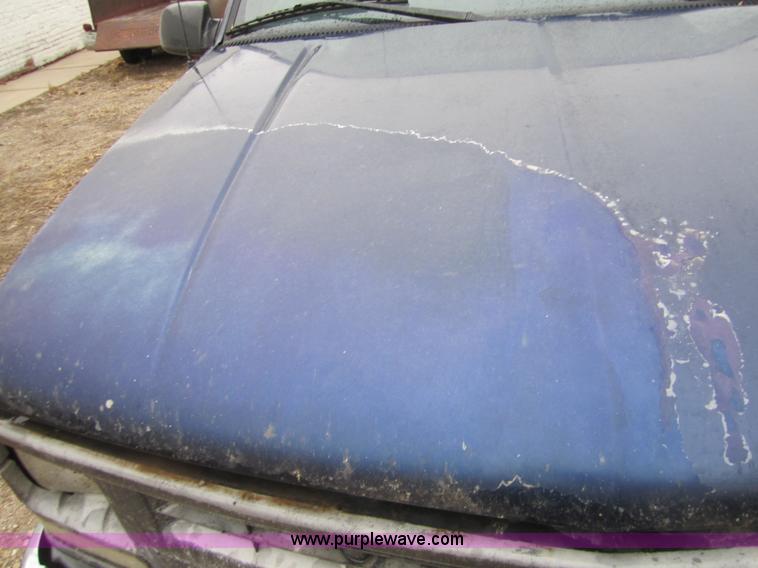 image for item C5241 1999 Chevrolet 2500 pickup truck