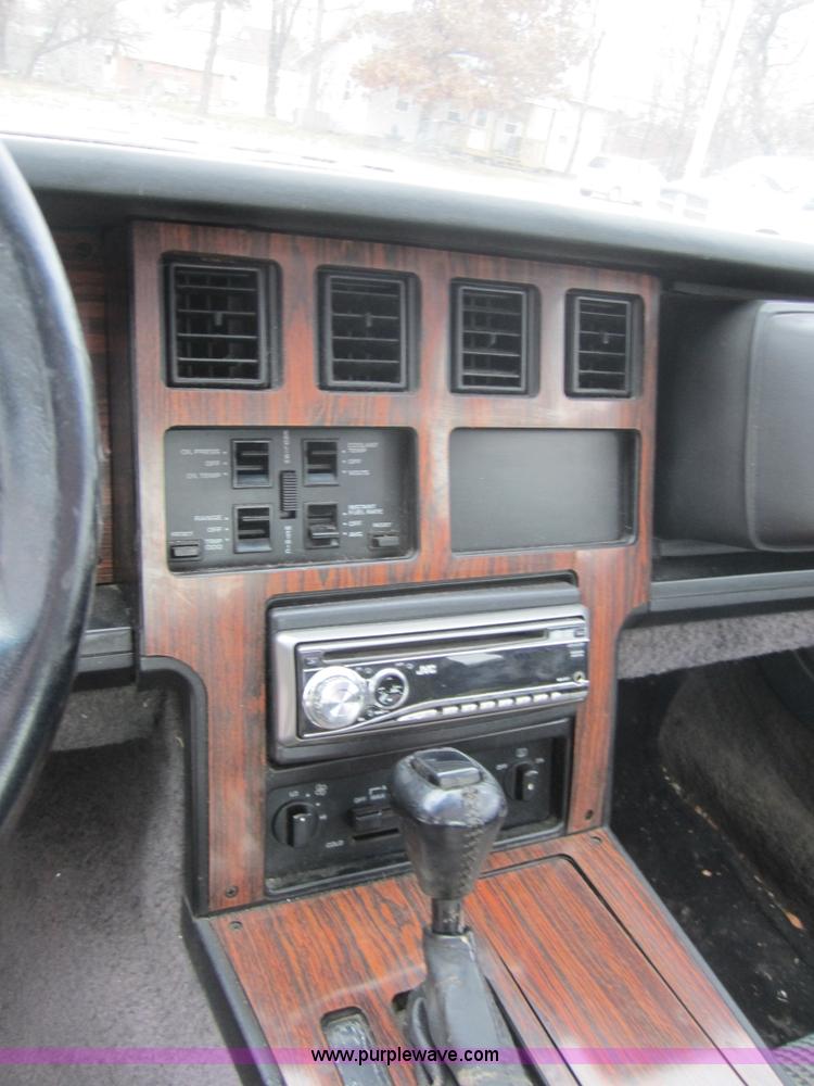 image for item C5255 1985 Chevrolet Corvette