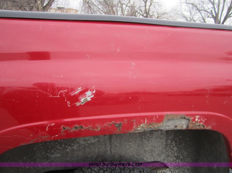 image for item C5256 1996 Dodge Ram 1500 club cab pickup truck