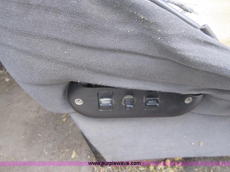 image for item C5256 1996 Dodge Ram 1500 club cab pickup truck