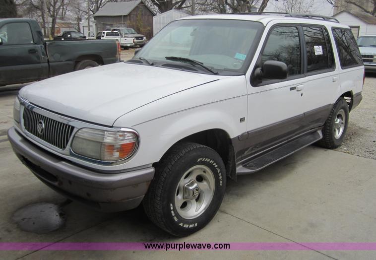 image for item C5257 1997 Mercury Mountaineer SUV