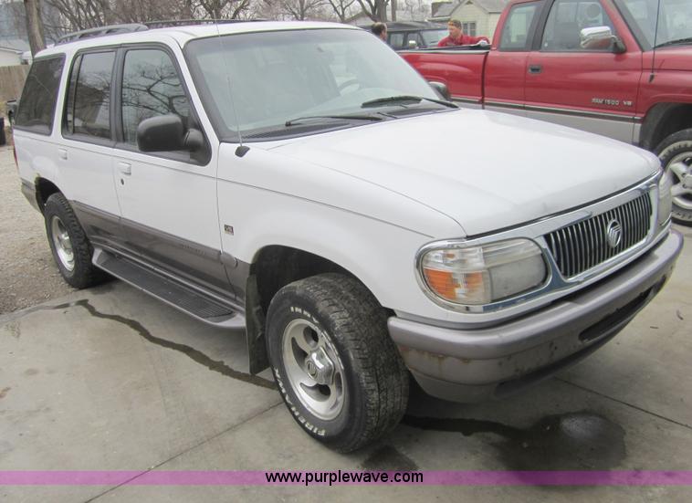image for item C5257 1997 Mercury Mountaineer SUV