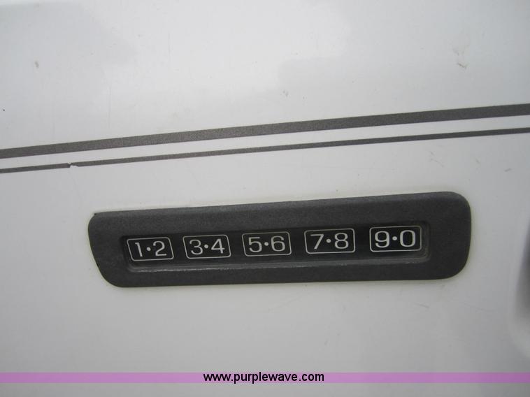 image for item C5257 1997 Mercury Mountaineer SUV