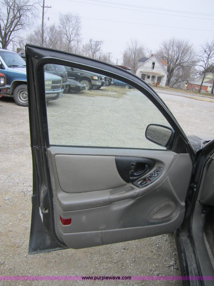 image for item C5259 2005 Chevrolet Malibu Classic