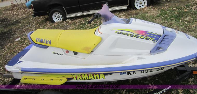 image for item C5262 Yamaha wave runner jet ski with trailer