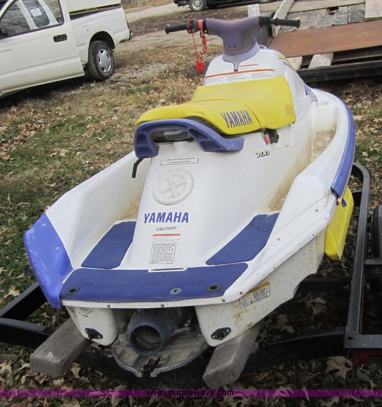 image for item C5262 Yamaha wave runner jet ski with trailer