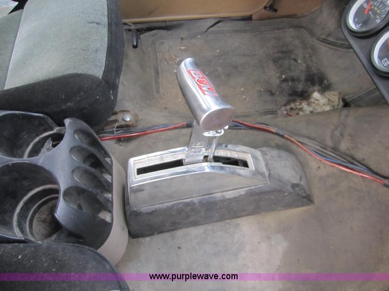 image for item C5265 1985 Chevrolet S10 extended cab pickup truck