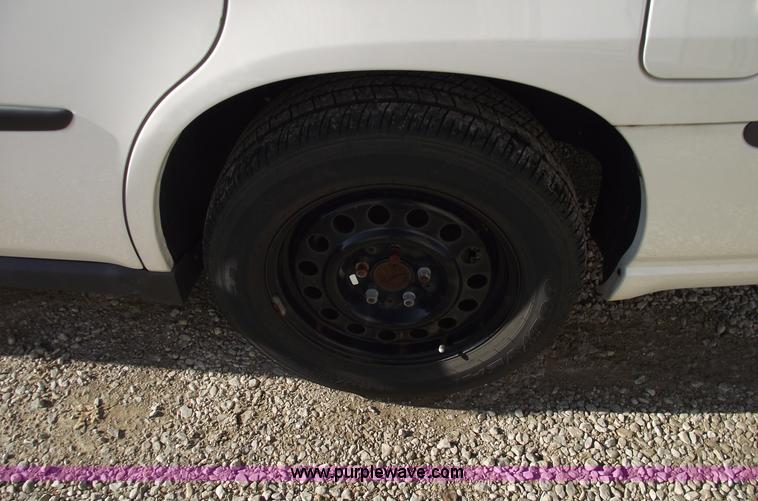 image for item C5743 2002 Chevrolet Impala