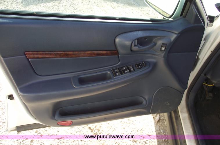 image for item C5743 2002 Chevrolet Impala