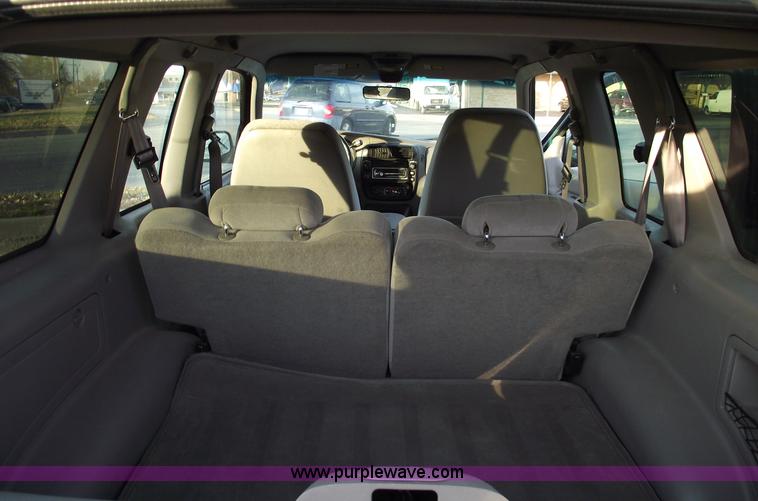 image for item C5820 1998 Ford Explorer Sport two door SUV