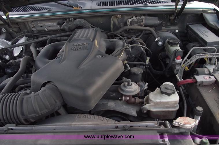 image for item C5820 1998 Ford Explorer Sport two door SUV