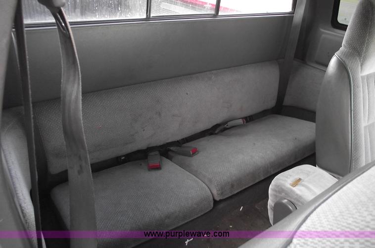 image for item C5821 1994 Dodge Dakota SLT extended cab pickup