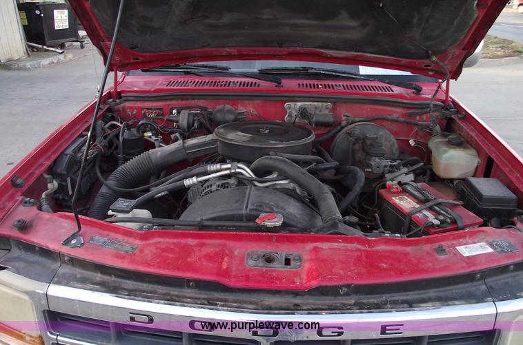 image for item C5821 1994 Dodge Dakota SLT extended cab pickup