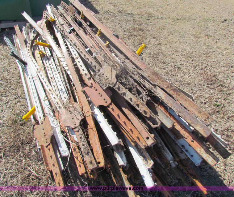 image for item D9223 Approximately 50 assorted T-posts