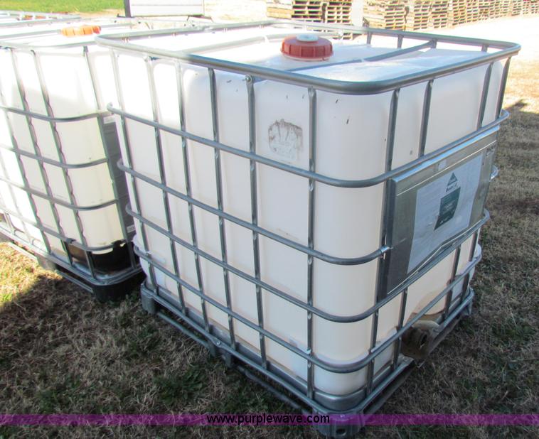 image for item D9225 (3) 275 gallon tanks