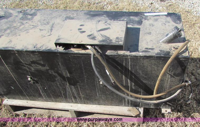 image for item D9226 2007 70 gallon transfer flow fuel tank