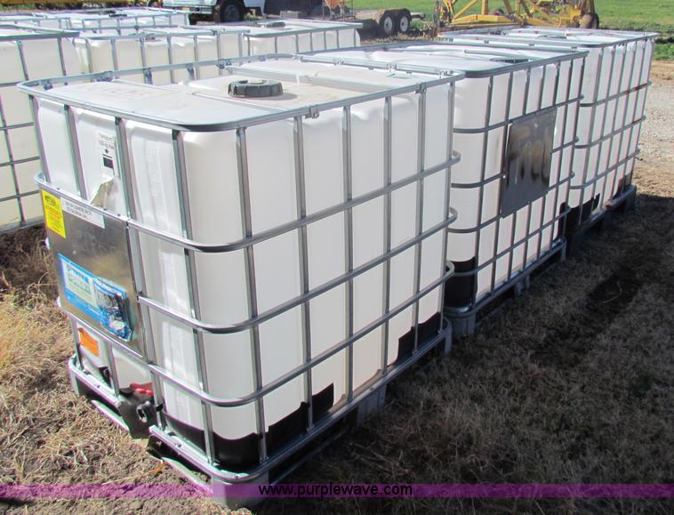 image for item D9228 (3) 275 gallon tanks