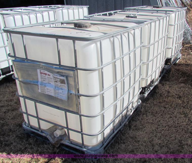 image for item D9229 (3) 275 gallon tanks