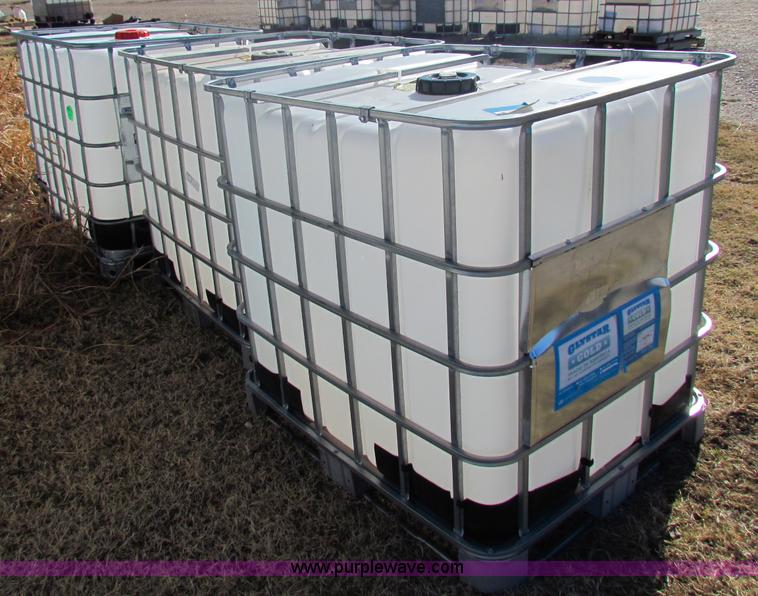 image for item D9230 (3) 275 gallon tanks