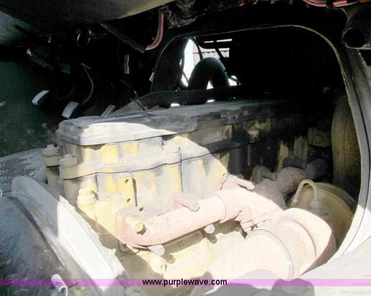 image for item D9251 2004 GMC C8500 engine and belt driven accessories and air compressor