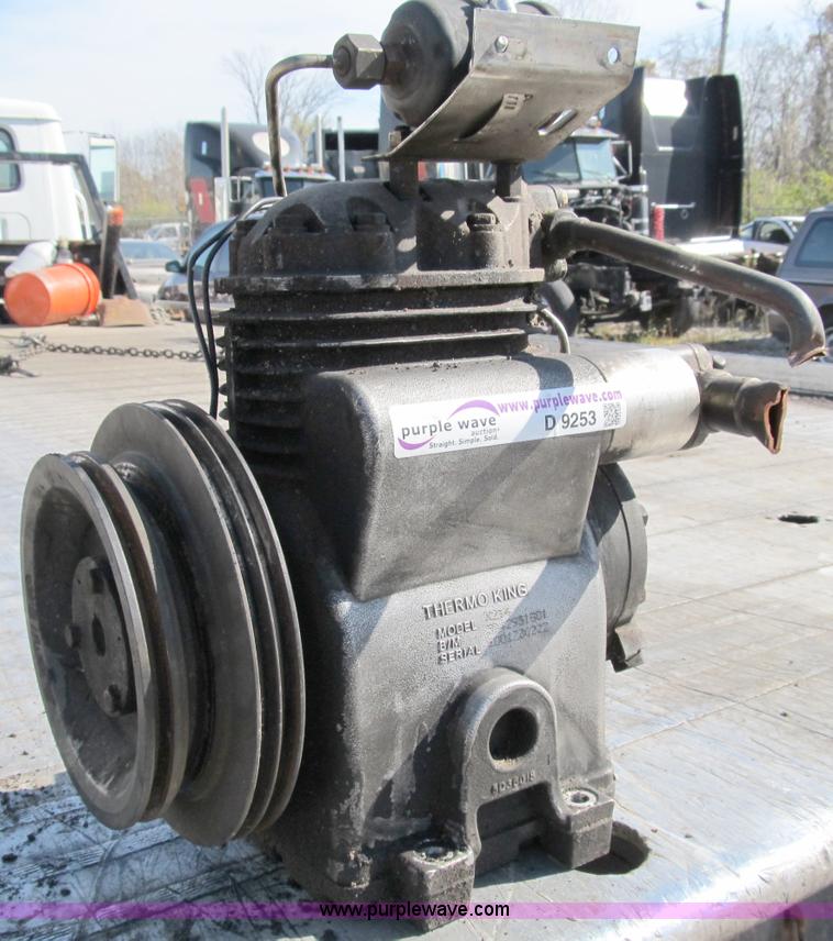 Thermo King X214 AC compressor for reefer unit in Granite City, IL