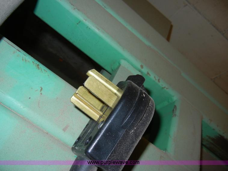 image for item H9091 Pallet dismantler