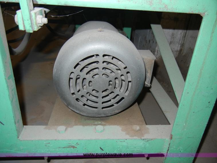 image for item H9091 Pallet dismantler