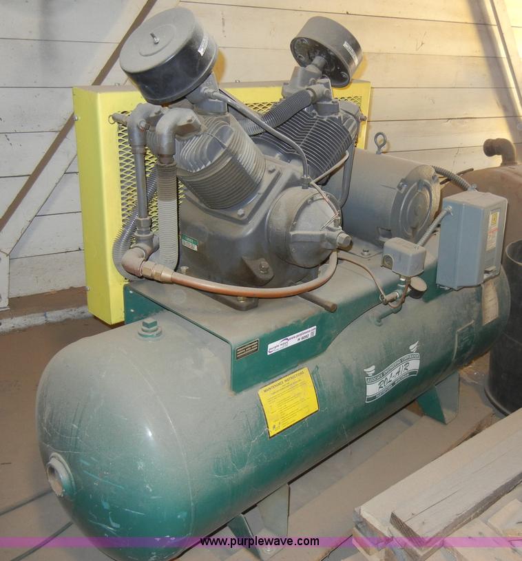 image for item H9092 1989 Rol-air 200 gallon air compressor