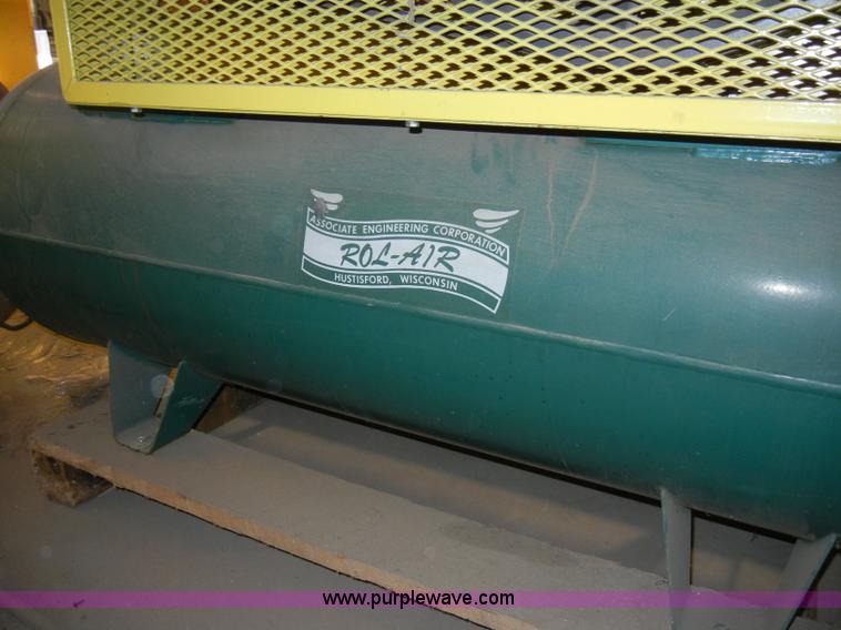 image for item H9092 1989 Rol-air 200 gallon air compressor