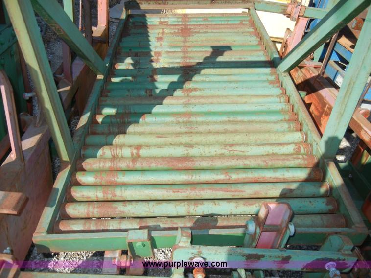 image for item H9101 (2) Willow Creek pallet stackers