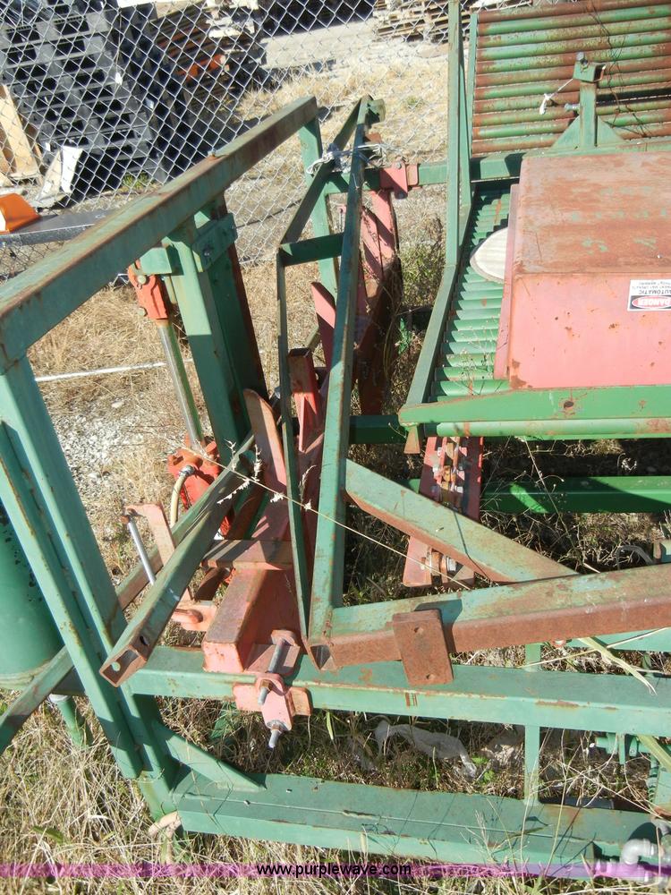 image for item H9101 (2) Willow Creek pallet stackers