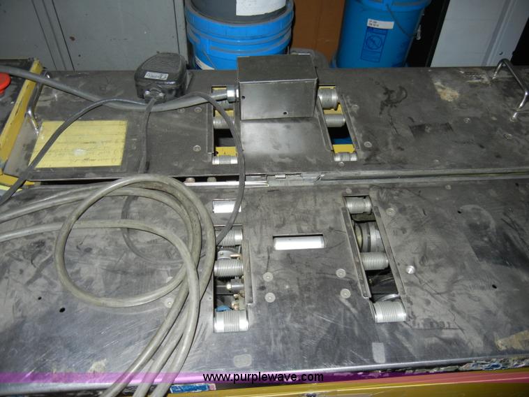 image for item H9122 Strapak SS-80AK banding machine