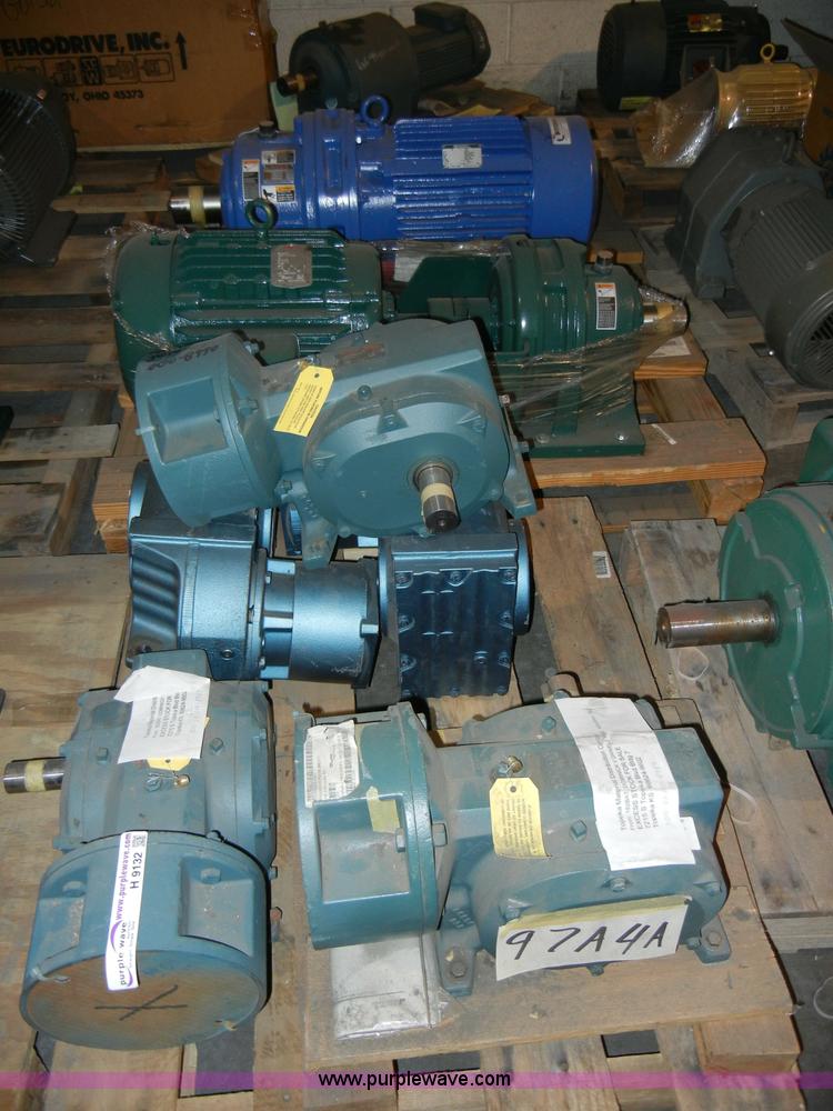 image for item H9132 (8) assorted motors