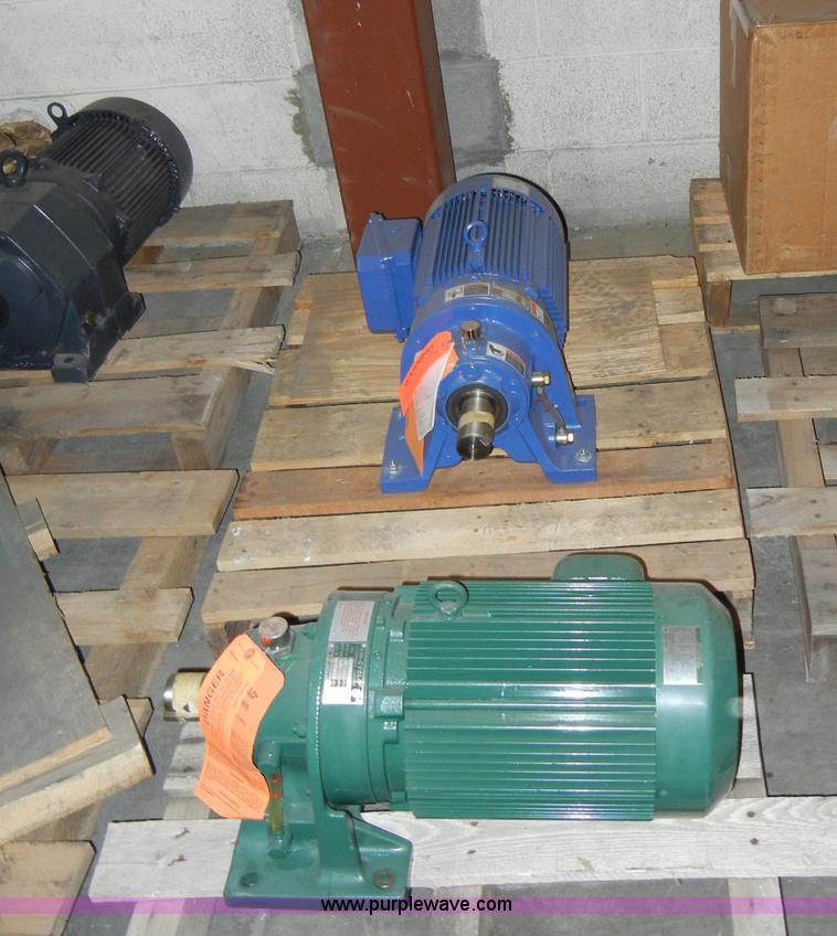 image for item H9134 (6) assorted motors