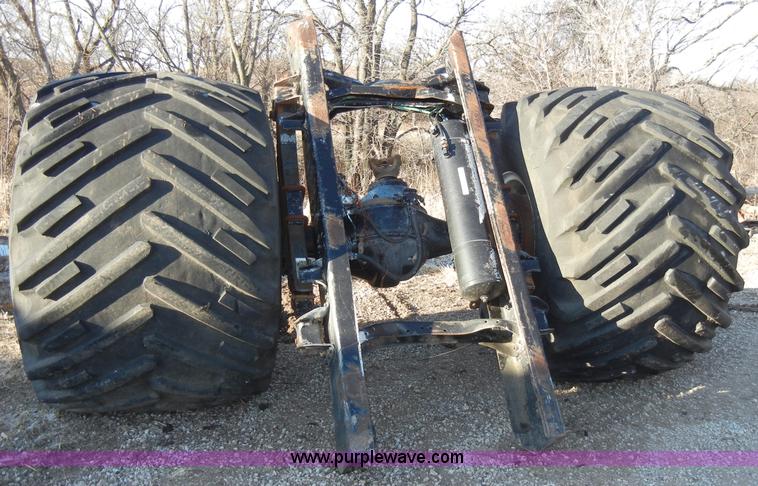 image for item H9190 Wheels and tires with axle